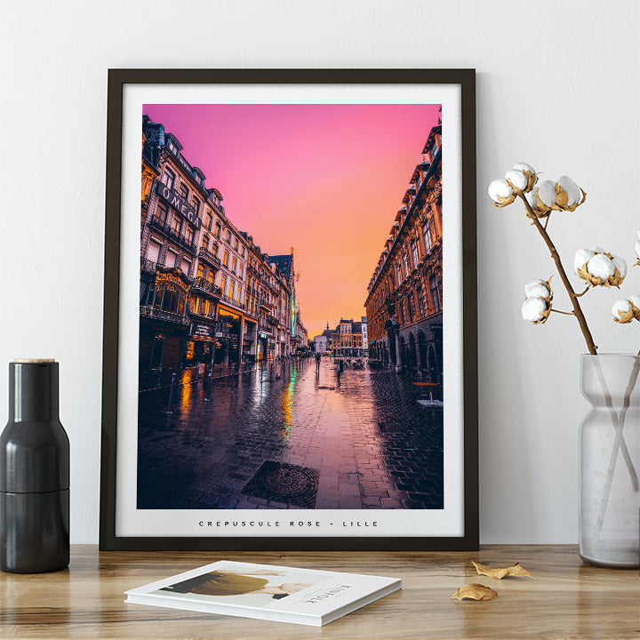 Affiche - Poster du crépuscule rose à Lille - Photographie de Nablezon - Une idée cadeau de décoration à offrir à un proche. 